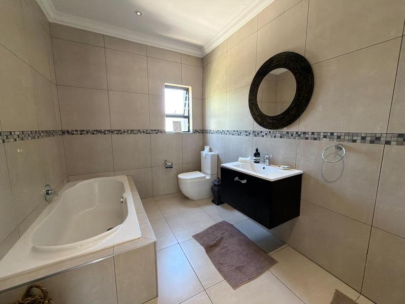 To Let 3 Bedroom Property for Rent in Bryanston Gauteng