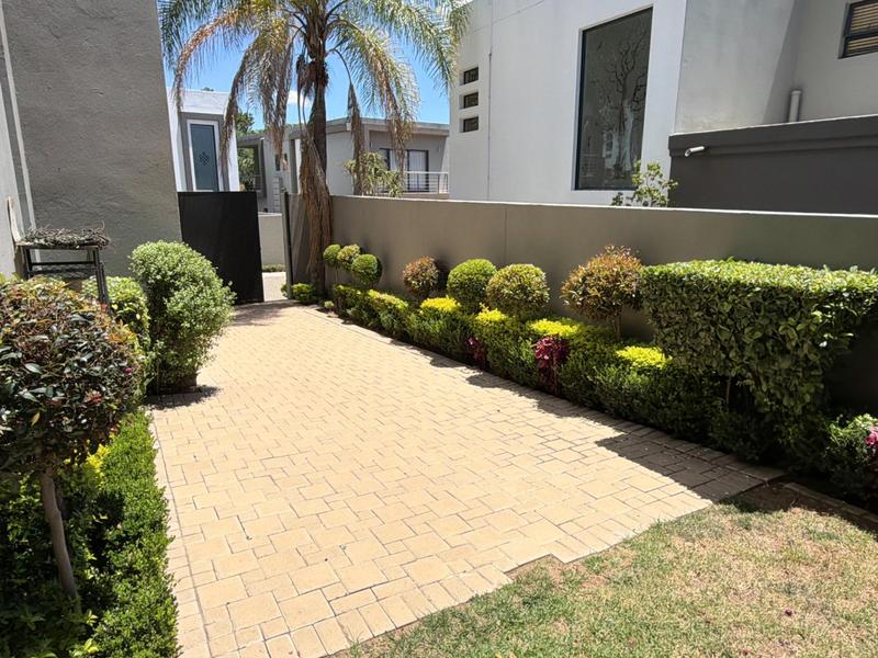 To Let 3 Bedroom Property for Rent in Bryanston Gauteng