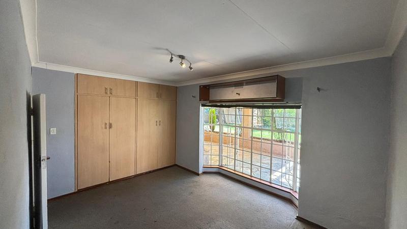 To Let 3 Bedroom Property for Rent in Mondeor Gauteng