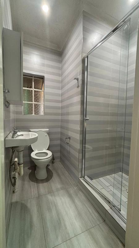 To Let 3 Bedroom Property for Rent in Mondeor Gauteng