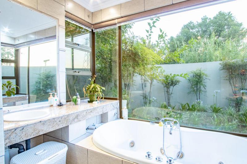 4 Bedroom Property for Sale in Blue Hills Country Estate Gauteng