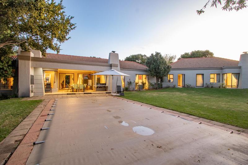 4 Bedroom Property for Sale in Blue Hills Country Estate Gauteng