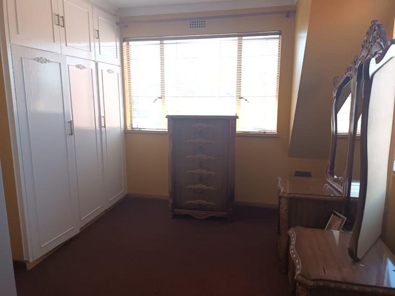 5 Bedroom Property for Sale in Mondeor Gauteng