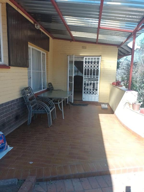 5 Bedroom Property for Sale in Mondeor Gauteng