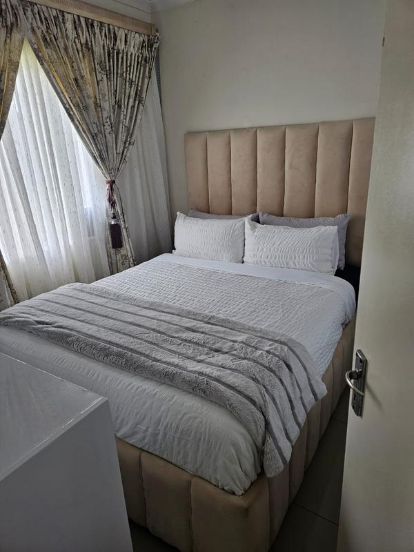 2 Bedroom Property for Sale in Fleurhof Gauteng