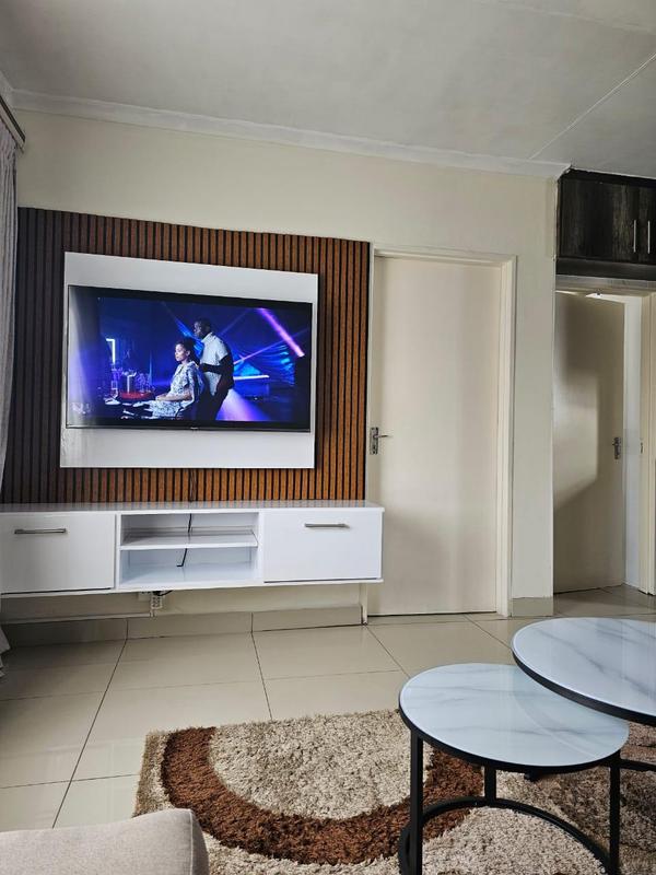 2 Bedroom Property for Sale in Fleurhof Gauteng