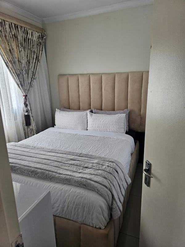 2 Bedroom Property for Sale in Fleurhof Gauteng
