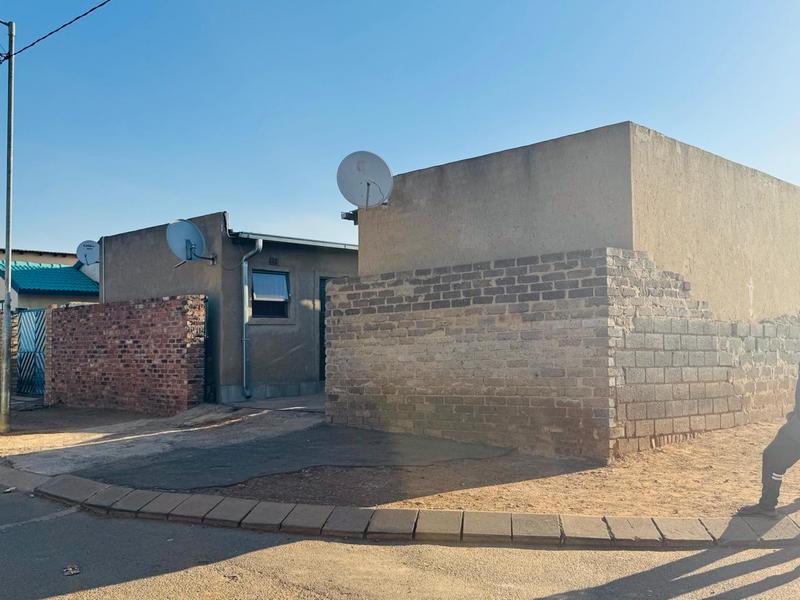 10 Bedroom Property for Sale in Orange Farm Gauteng