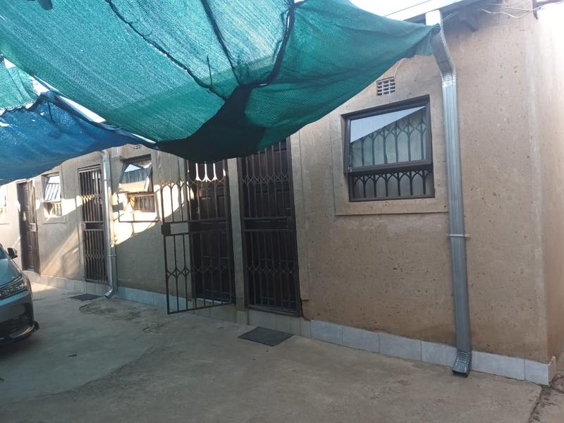 10 Bedroom Property for Sale in Orange Farm Gauteng