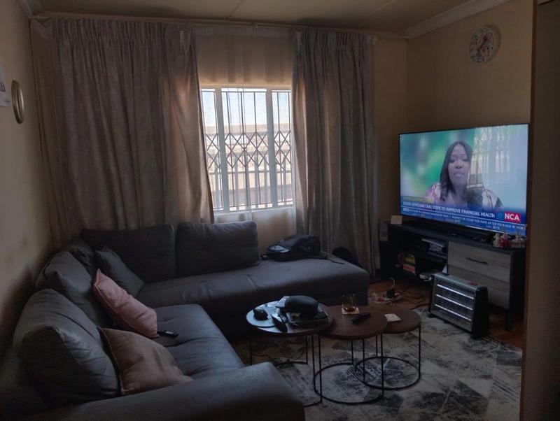 2 Bedroom Property for Sale in Jabulani Gauteng