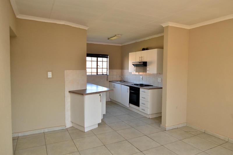 2 Bedroom Property for Sale in Florida Lake Gauteng