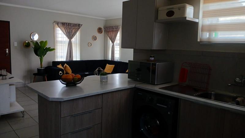 4 Bedroom Property for Sale in Protea Glen Gauteng