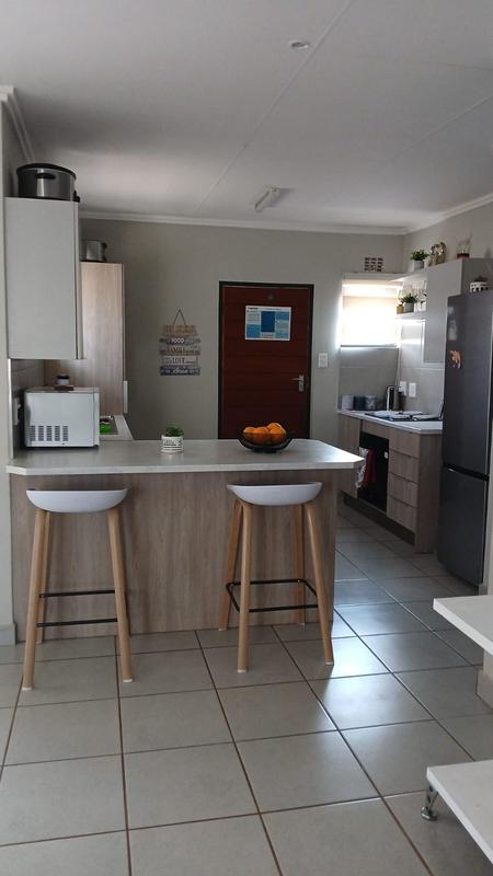 4 Bedroom Property for Sale in Protea Glen Gauteng