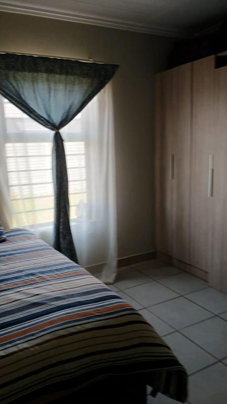 4 Bedroom Property for Sale in Protea Glen Gauteng