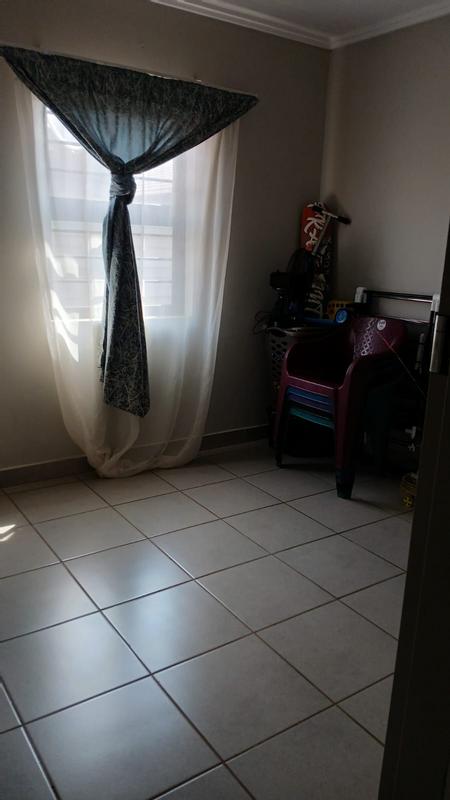 4 Bedroom Property for Sale in Protea Glen Gauteng