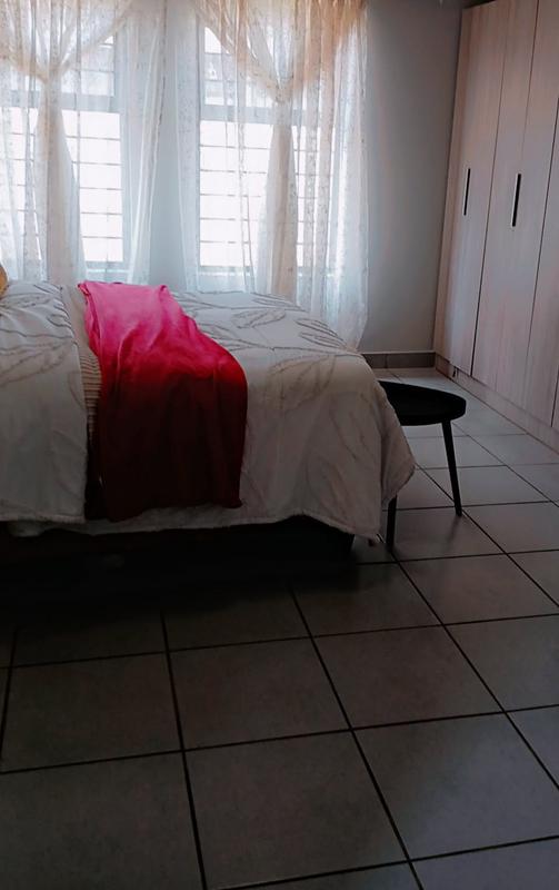 4 Bedroom Property for Sale in Protea Glen Gauteng