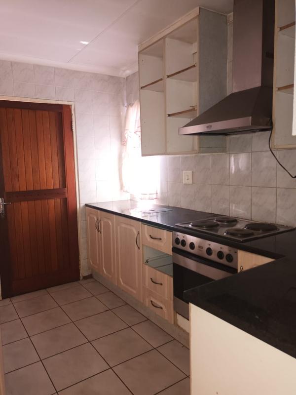 3 Bedroom Property for Sale in Protea Glen Gauteng