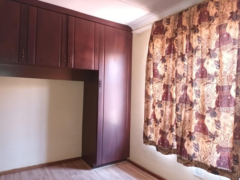 3 Bedroom Property for Sale in Protea Glen Gauteng