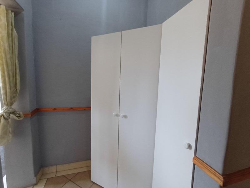 To Let 4 Bedroom Property for Rent in Booysens Gauteng