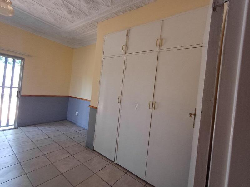 To Let 4 Bedroom Property for Rent in Booysens Gauteng