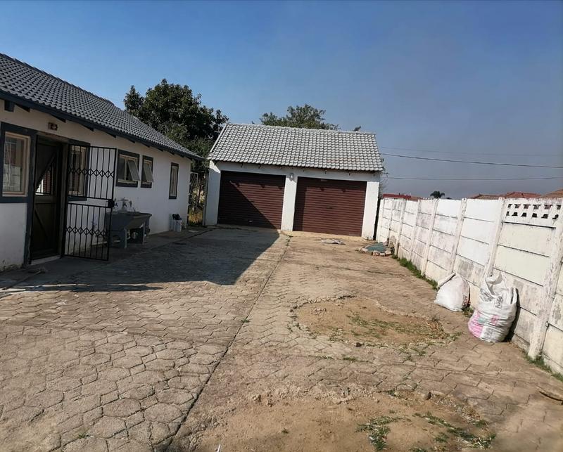 To Let 3 Bedroom Property for Rent in Lotus Gardens Gauteng