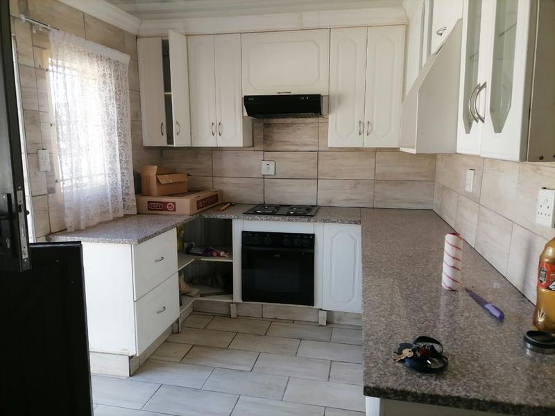 To Let 3 Bedroom Property for Rent in Lotus Gardens Gauteng