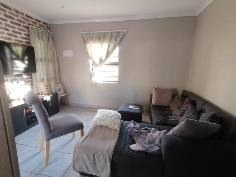 To Let 3 Bedroom Property for Rent in Lotus Gardens Gauteng