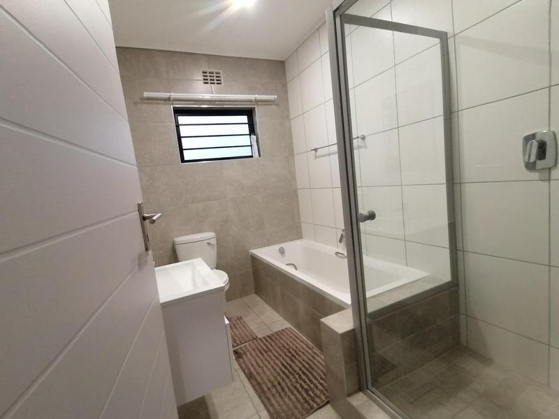 To Let 4 Bedroom Property for Rent in Lotus Gardens Gauteng