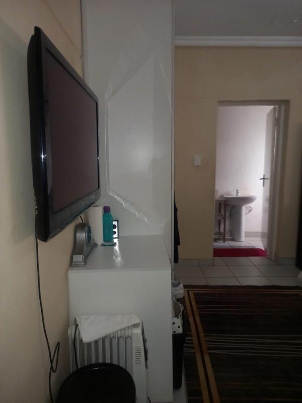 To Let 3 Bedroom Property for Rent in Danville Gauteng