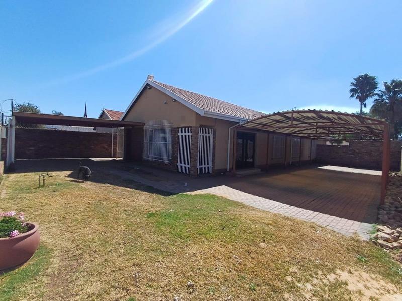 3 Bedroom Property for Sale in Booysens Gauteng