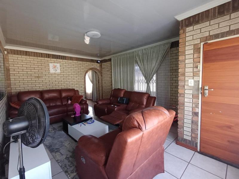 3 Bedroom Property for Sale in Booysens Gauteng