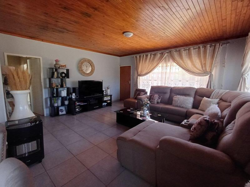 3 Bedroom Property for Sale in Booysens Gauteng