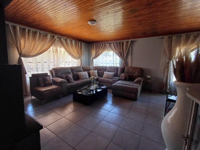 3 Bedroom Property for Sale in Booysens Gauteng