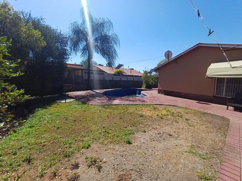 3 Bedroom Property for Sale in Booysens Gauteng