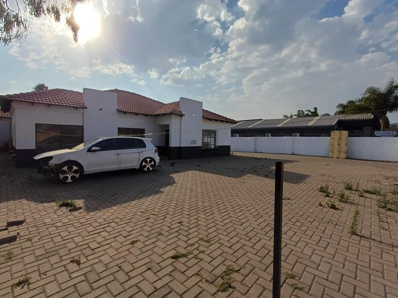 9 Bedroom Property for Sale in Booysens Gauteng