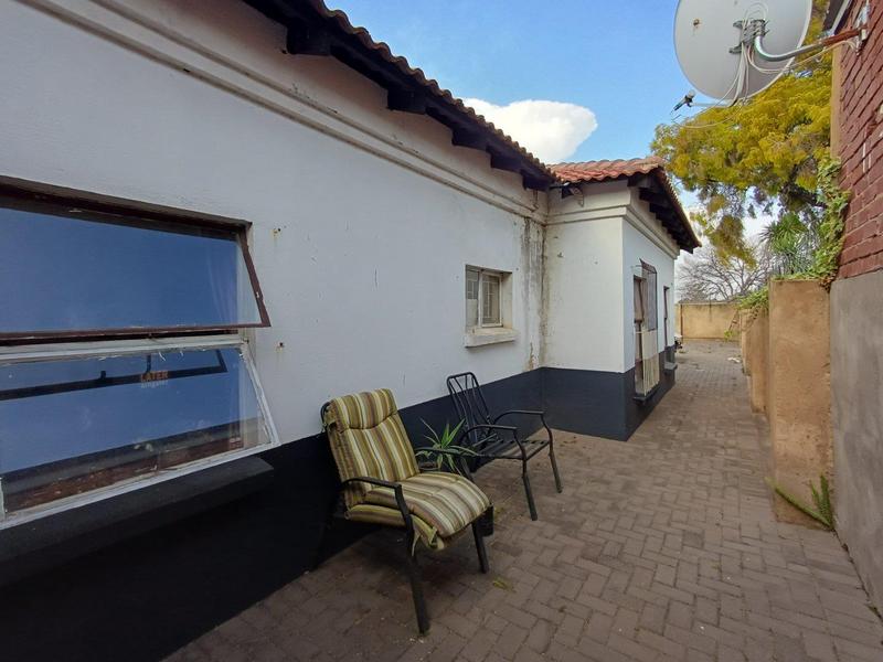 9 Bedroom Property for Sale in Booysens Gauteng