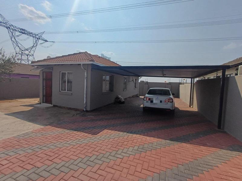 3 Bedroom Property for Sale in Blue Hills Gauteng