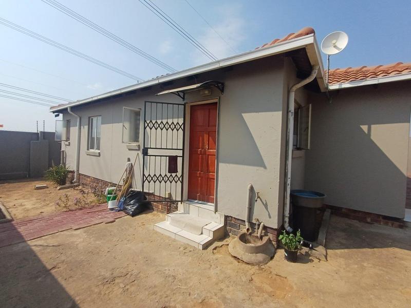 3 Bedroom Property for Sale in Blue Hills Gauteng