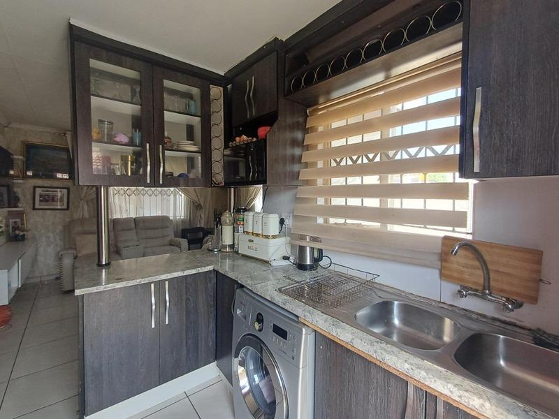 3 Bedroom Property for Sale in Blue Hills Gauteng