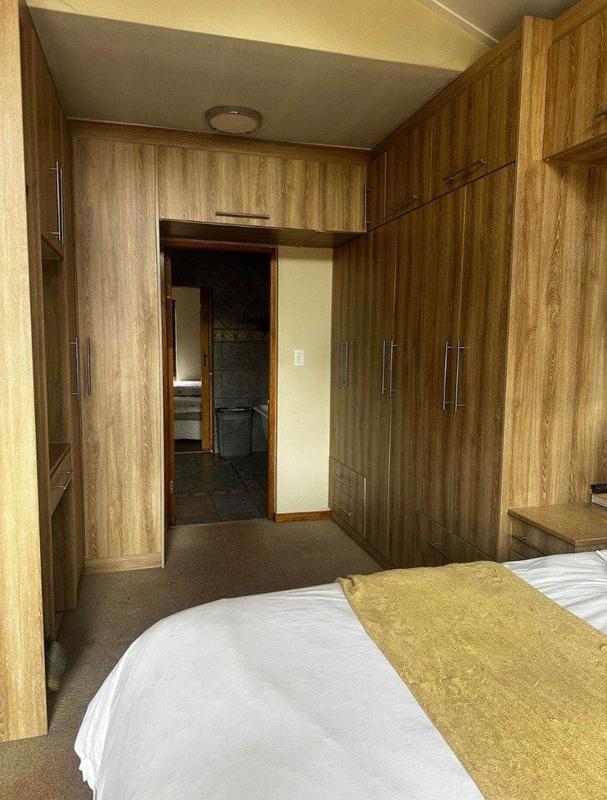 4 Bedroom Property for Sale in Kyalami Estates Gauteng