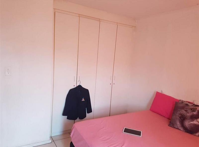 2 Bedroom Property for Sale in Vorna Valley Gauteng