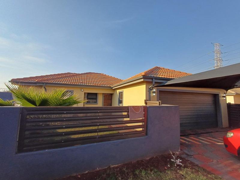 3 Bedroom Property for Sale in Hesteapark Gauteng