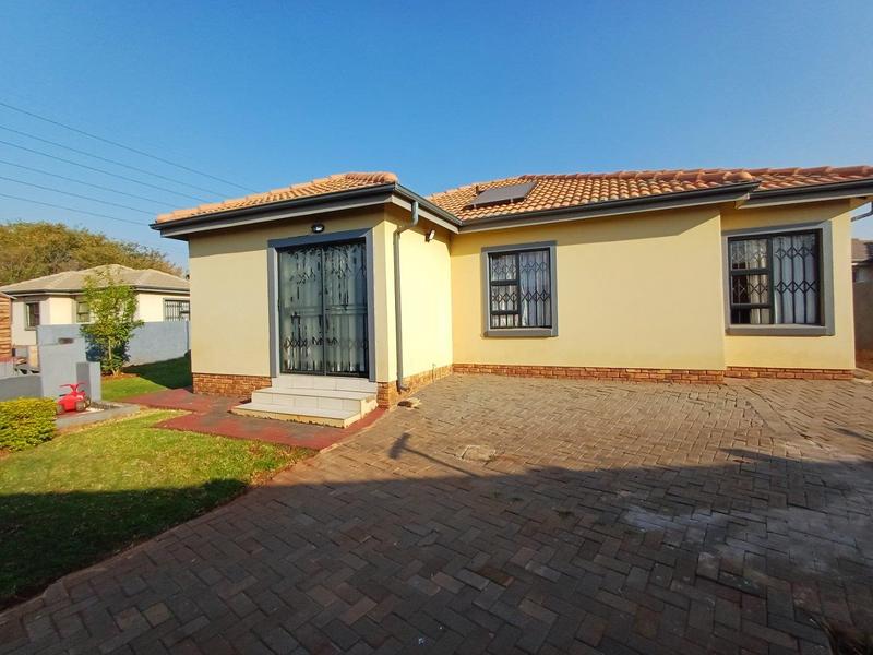 3 Bedroom Property for Sale in Hesteapark Gauteng