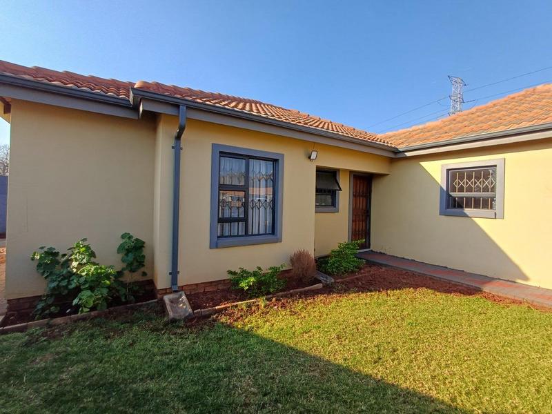 3 Bedroom Property for Sale in Hesteapark Gauteng