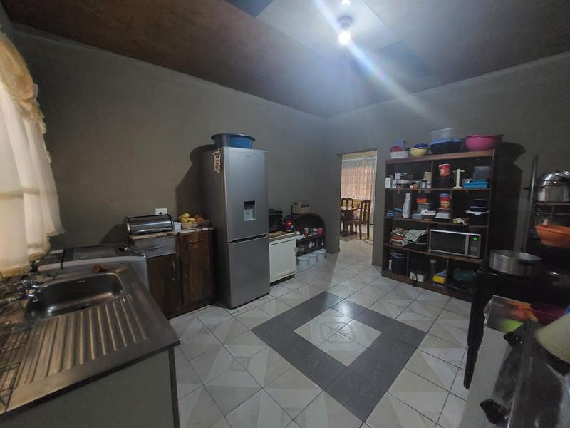 4 Bedroom Property for Sale in Mamelodi Gauteng