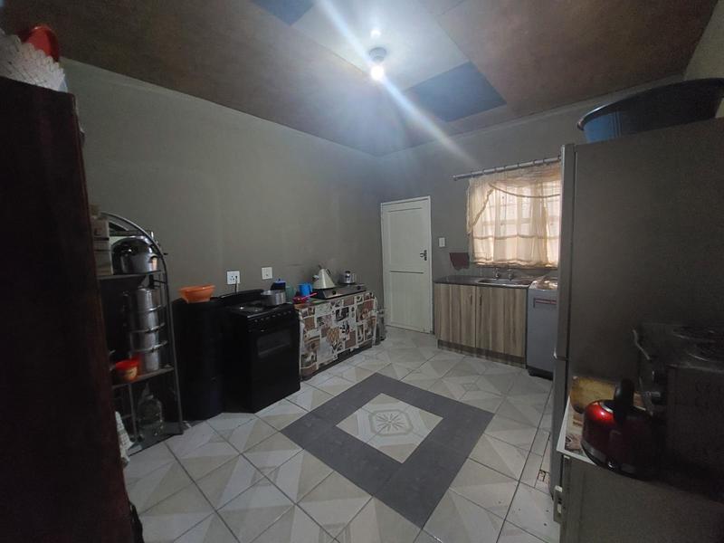 4 Bedroom Property for Sale in Mamelodi Gauteng