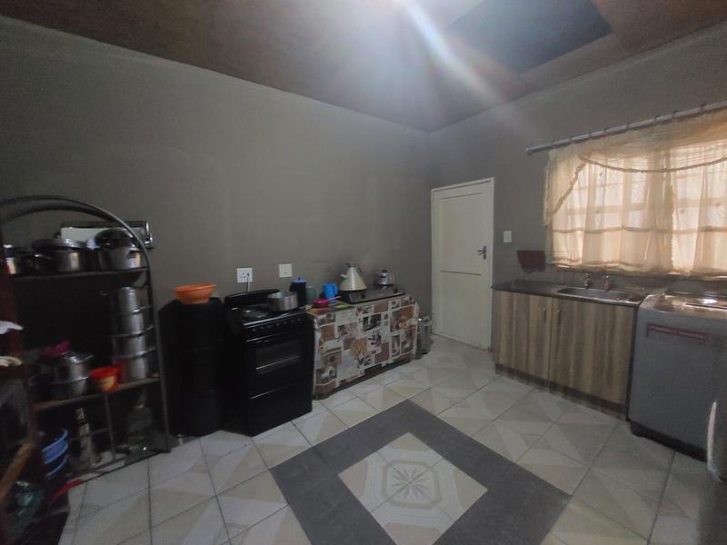 4 Bedroom Property for Sale in Mamelodi Gauteng