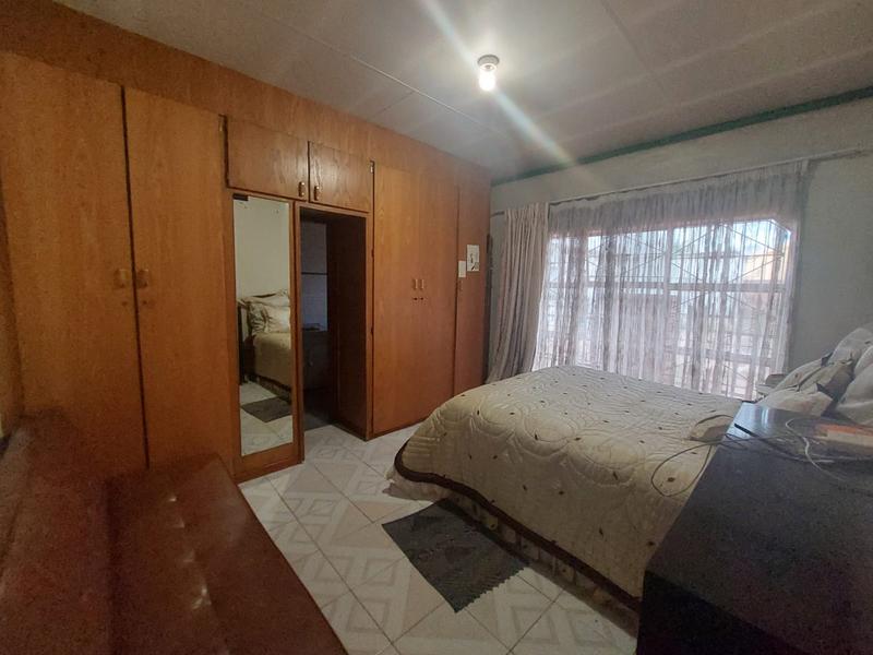 4 Bedroom Property for Sale in Mamelodi Gauteng