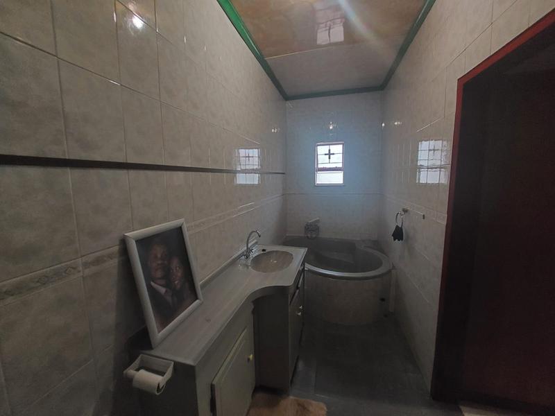 4 Bedroom Property for Sale in Mamelodi Gauteng