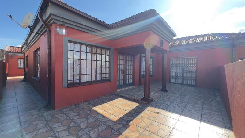 5 Bedroom Property for Sale in Nellmapius Ext 4 Gauteng